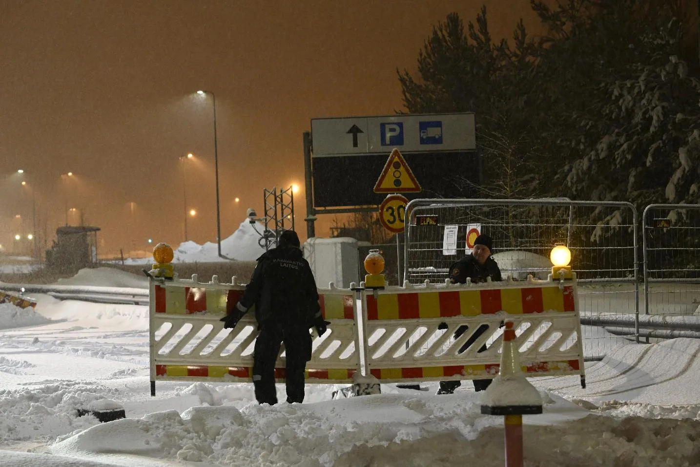 10f050c12c1a4ab38621e913441ab04a_main_finland_russia_border_52897