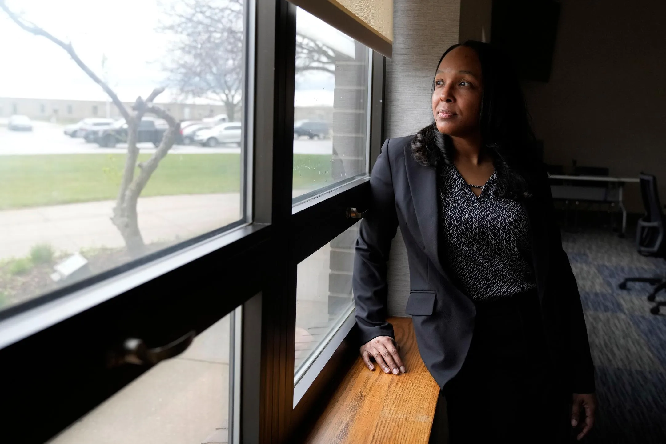 746f69611ccb4c31a98637e1f61a9357_main_us_suing_gunmakers_indiana_05199