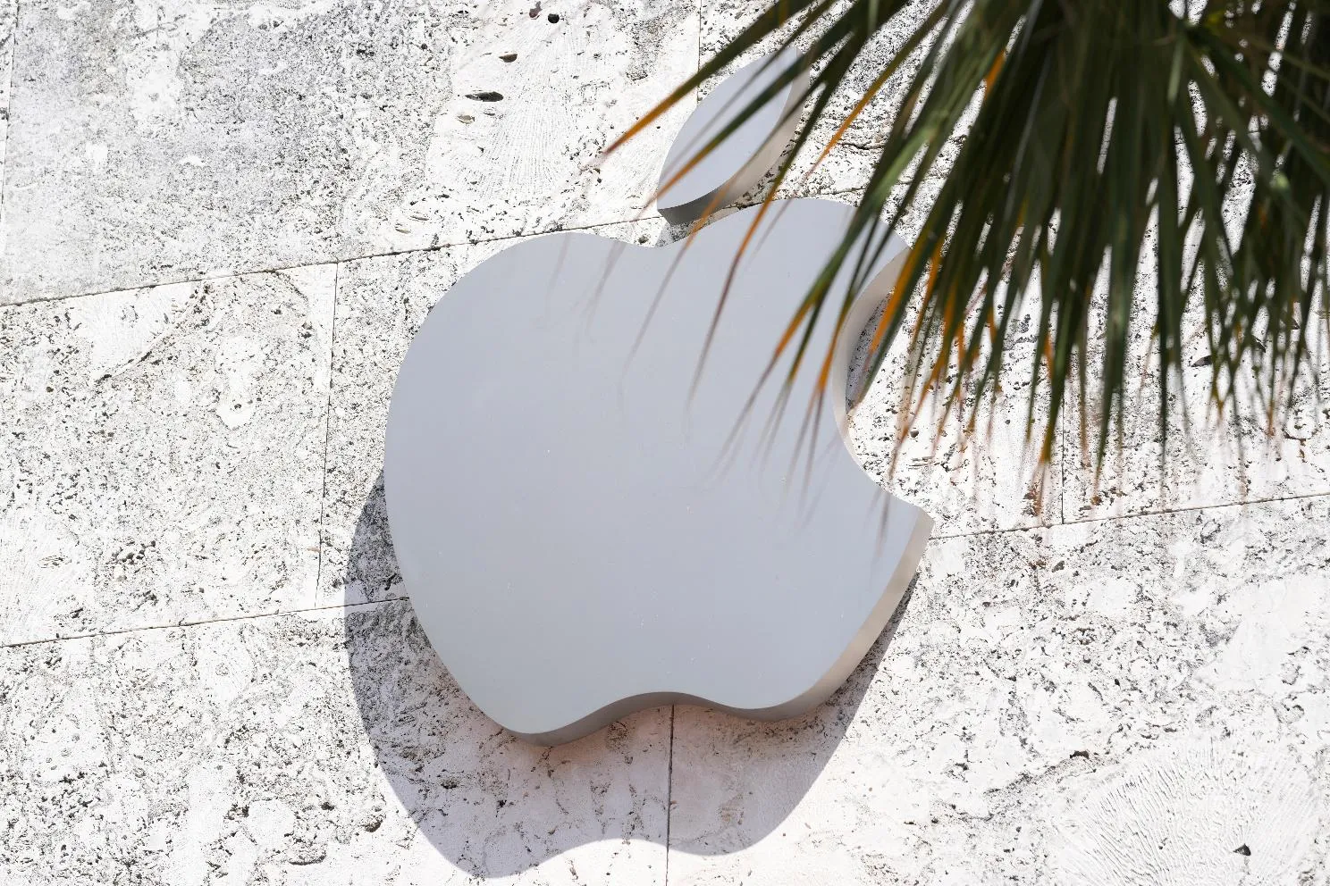 27a6bdeea71242e78226cb8f7a0f5489_main_apple_watch_patent_dispute_64913