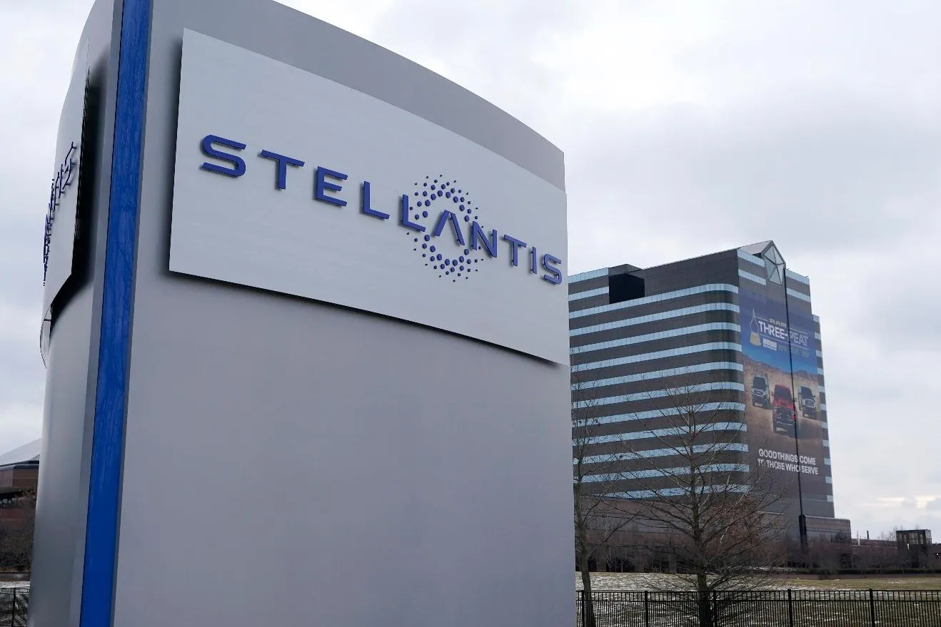 752f3ce00b0f4d41b5d40e28bf59b272_main_stellantis_factory_layoffs_83364