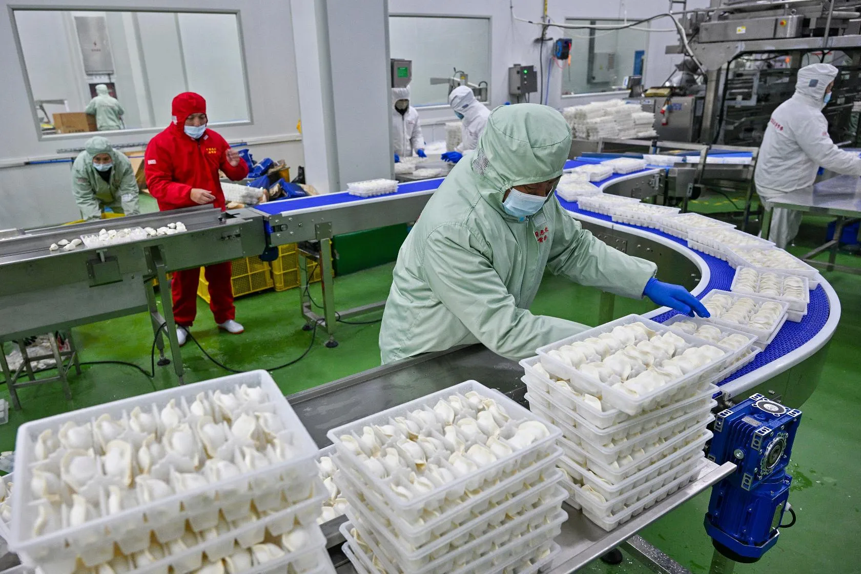 86f57bda329a4bdb866f6898827b057f_main_china_manufacturing_76332