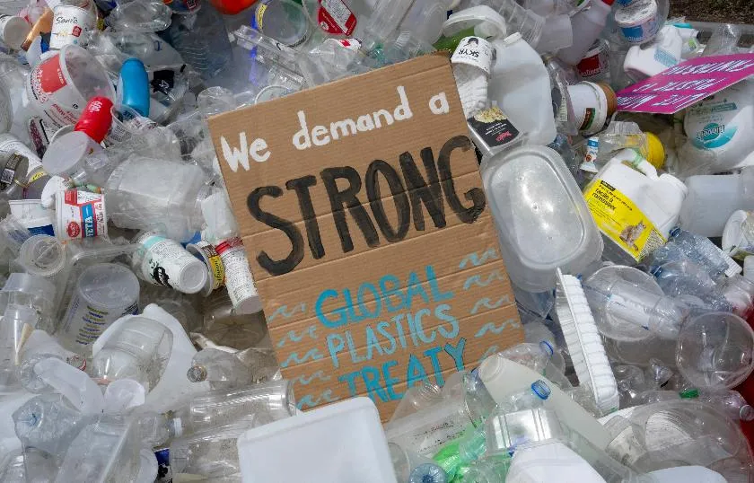 85de805c92414724b76f9686b8423b45_main_plastic_pollution_treaty_71499