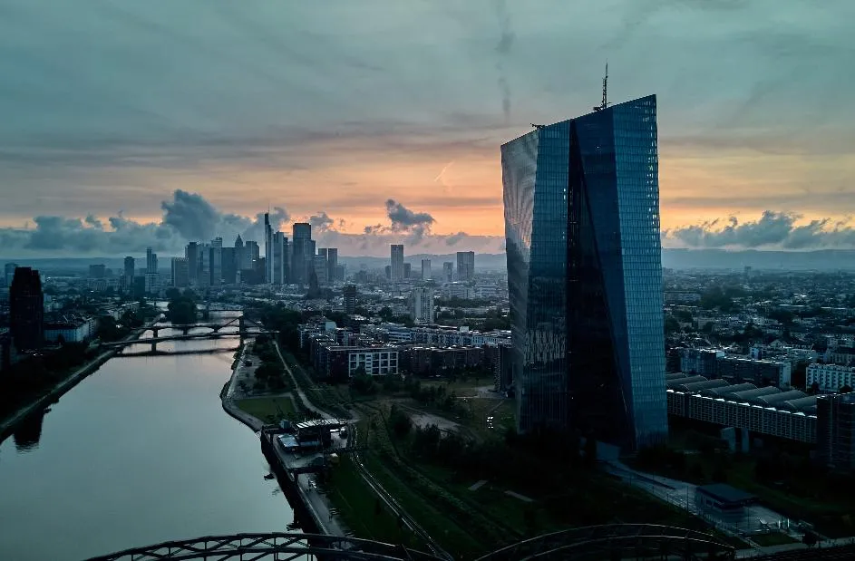 f06ee3c227f2454fa19fb11e55362d50_main_aptopix_germany_european_central_bank_31199