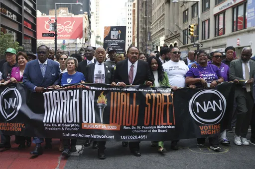 f17608a983274955b04d21f2798d341b_preview_sharpton-wall_street_02643