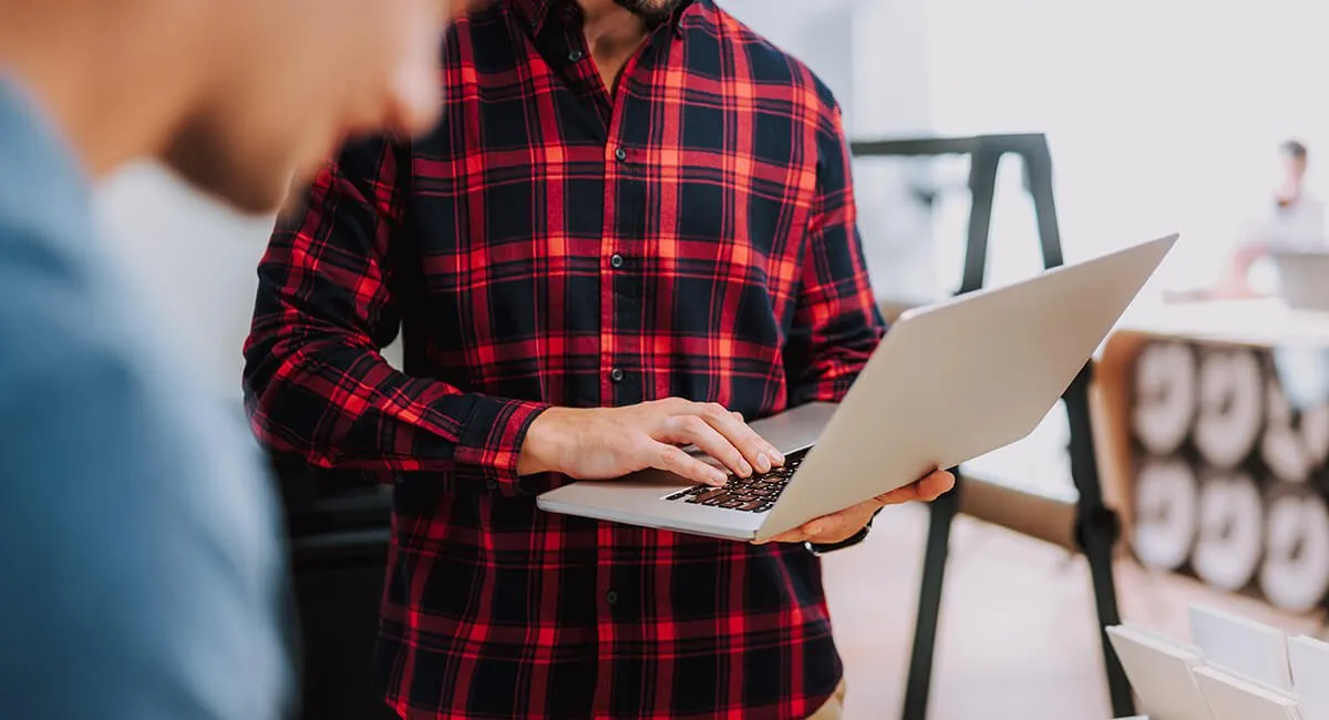 MicrosoftinvestsinAdoberivalPianobutisitaUnicorn_-hero_76218364a4ba1802e7b6fbc218599016_2000