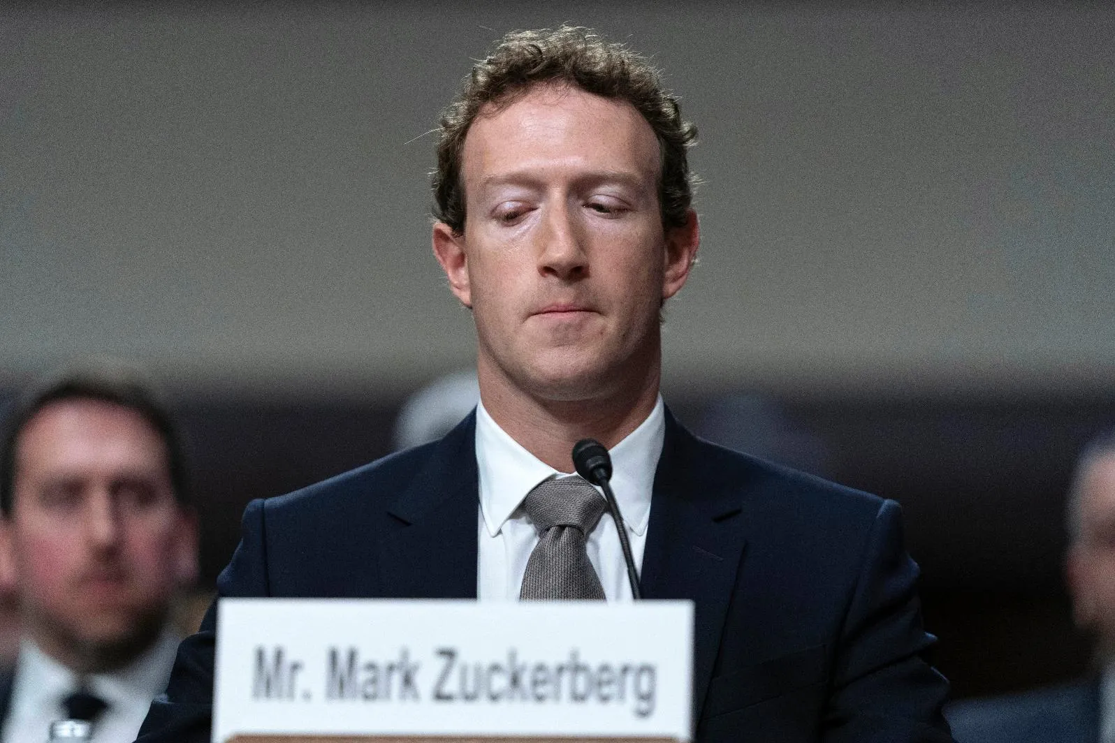 90d2d775edc94fb5a61ecec961495150_main_aptopix_social_media_ceos_testify_03897