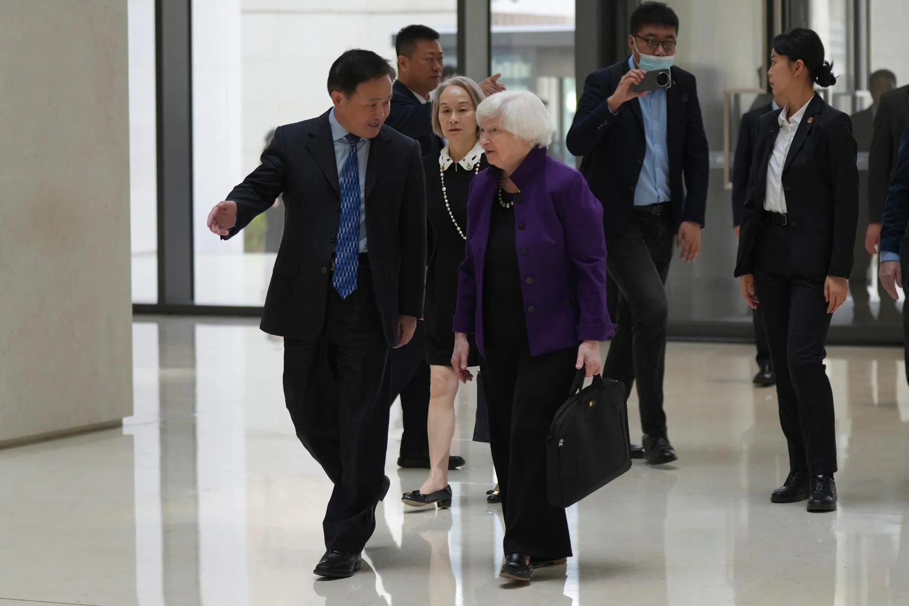 ad03e9c8c4454e60a0fa8caa111df3ab_main_china_us_yellen_80803
