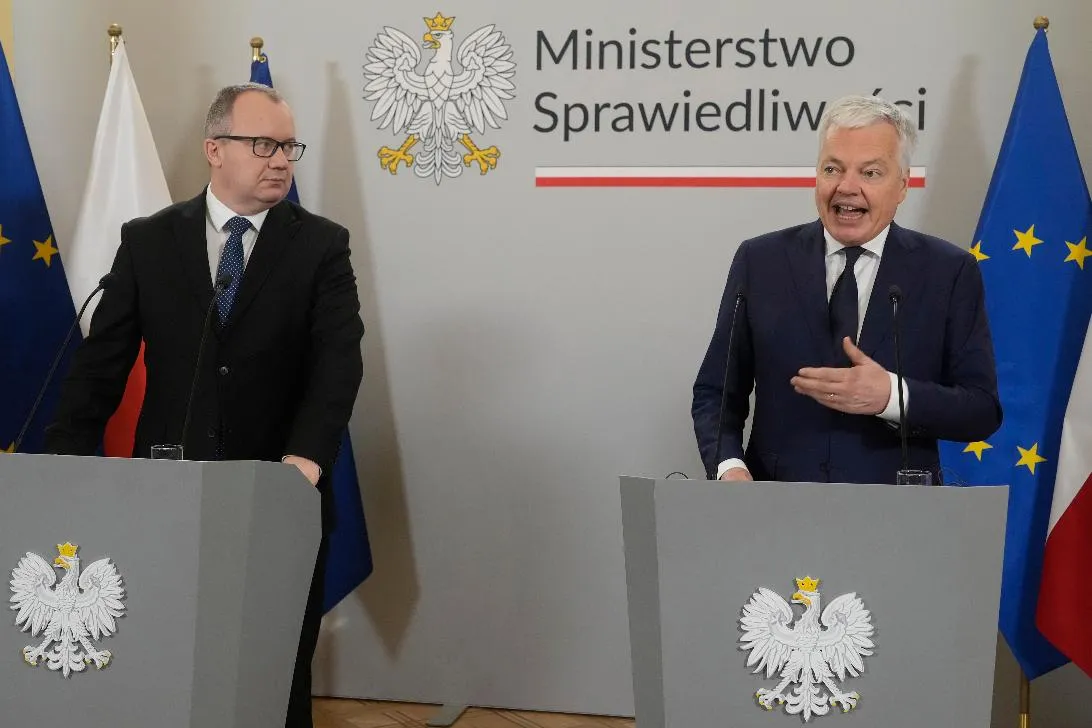 b83a6b33c54d4c8d81ac0c345215e633_main_poland_eu_rule_of_law_90027