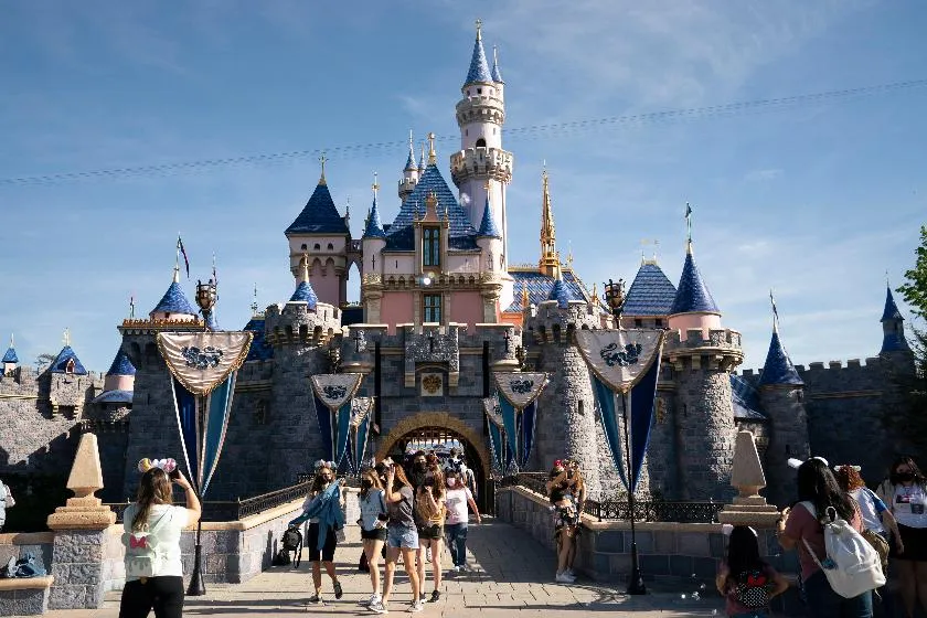 5407333761684c429e5fce71f8405a54_main_disneyland_expansion_52914