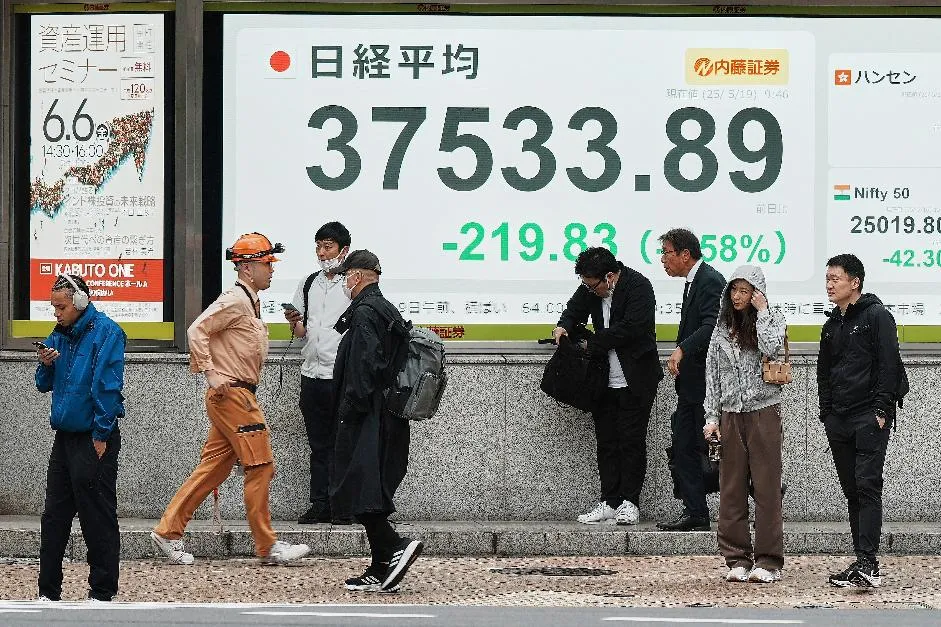 d64f83de18f3400f85946c6602995089_main_japan_financial_markets_43896