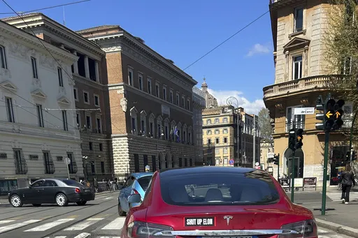 11dea054c77a47ecaadd0678faa5f49e_preview_italy_daily_life_48224