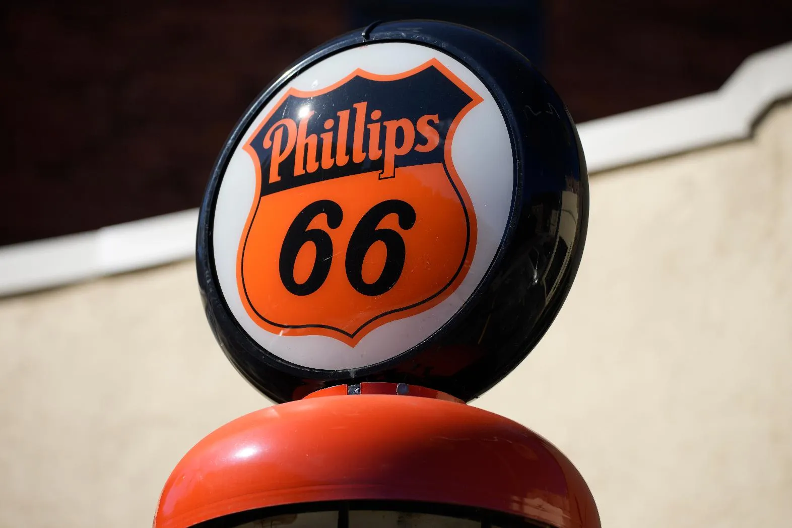 32ee6e033d6f4f6ebf6793c156623d78_main_phillips_66-elliott_97583