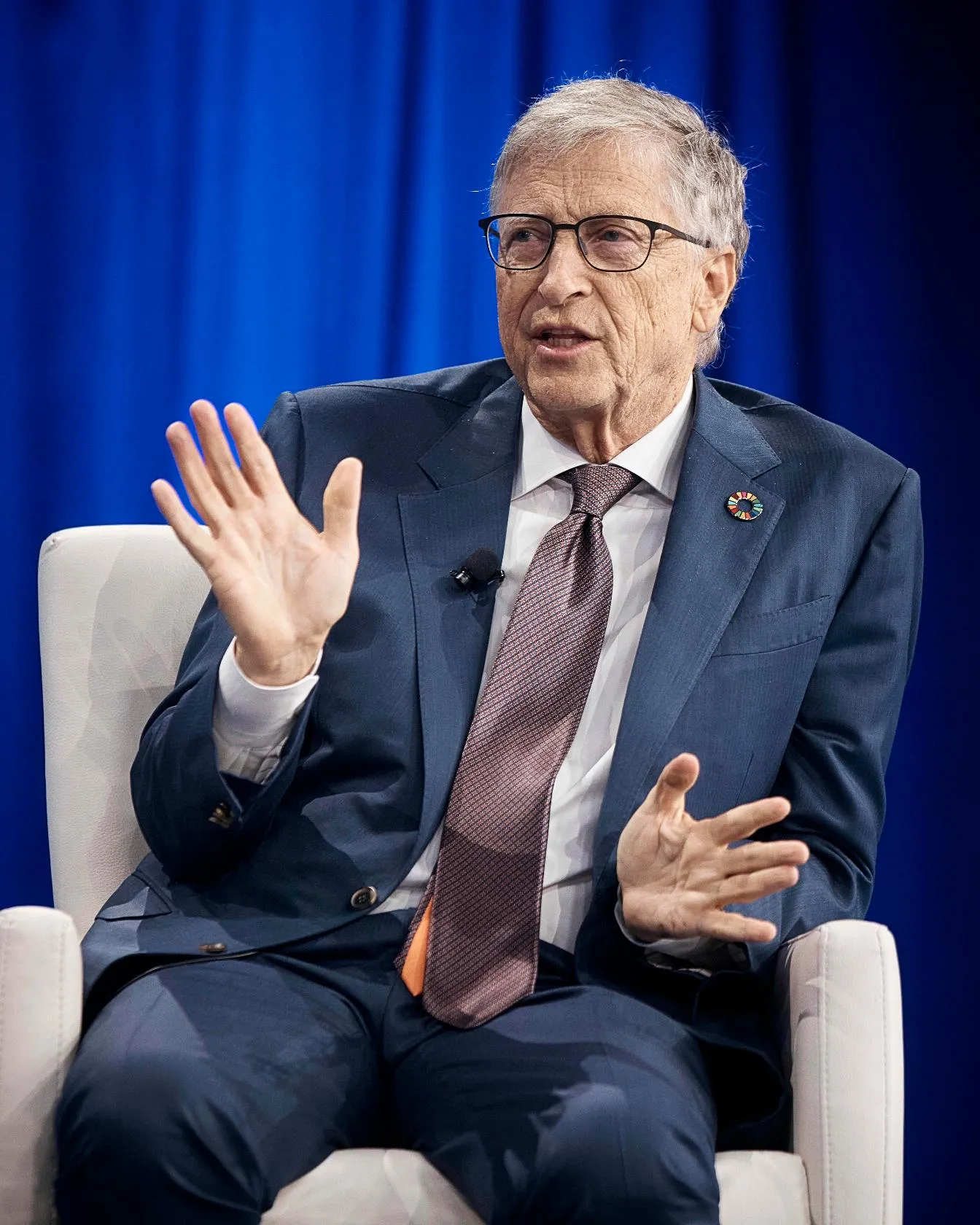 f60df3f37de84724809ab88eb24e7ed5_main_philanthropy-bill_gates_06673