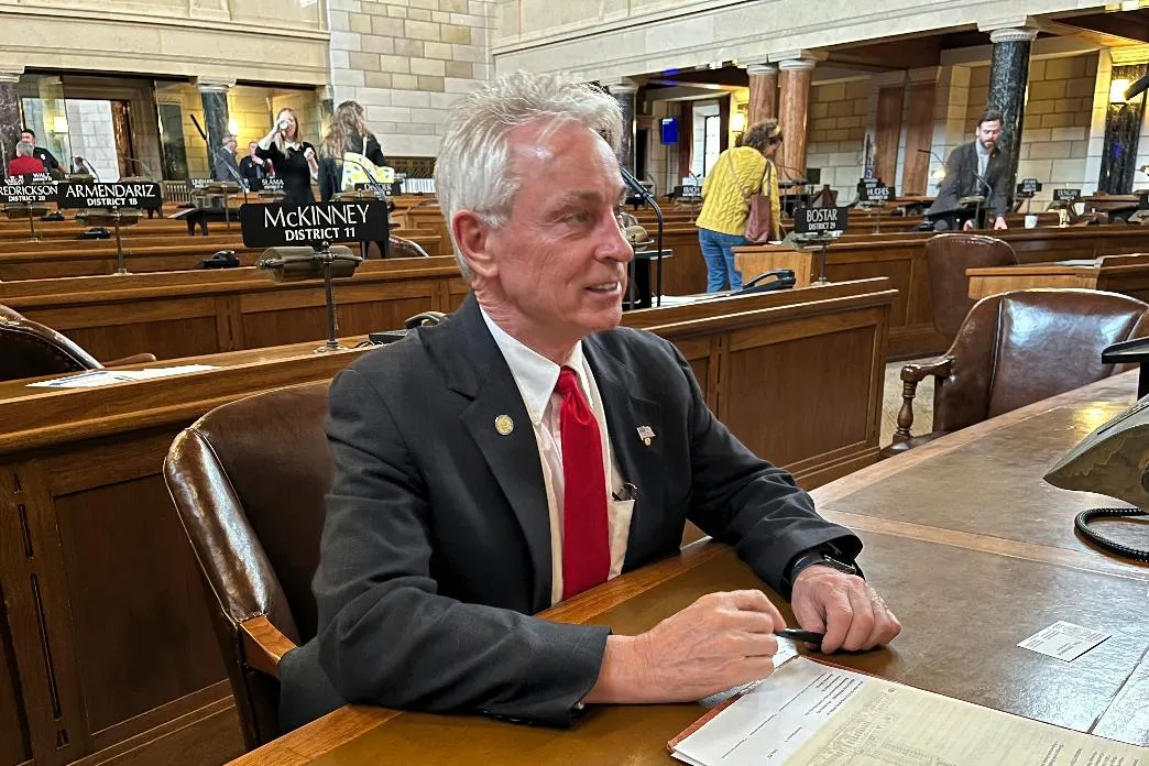 d53822042a984ebab3518dcf4005fe3b_main_hacker_for_hire_17933