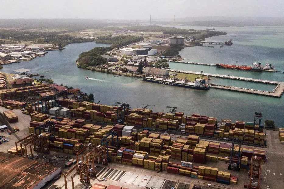 a73ad8199f97452bb021ae8c6a16ca5a_main_panama_hong_kong_ports_43120