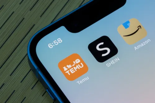 Amazon AMZN Shein Temu Apps visibile on smartphone