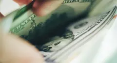 CouldDanAhrensbethenextCathieWood__84fe739273e7806e89056c34df0a18dc_2000