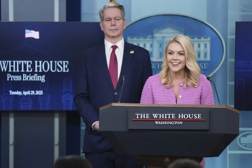 51eb3cb9e1e040988ea7f361b43a8c26_preview_trump_49428