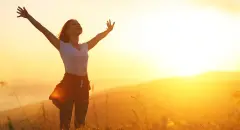 ForeverYoung_Hero_97460dabb94ab5fbdbca56c2b80c34fd_2000