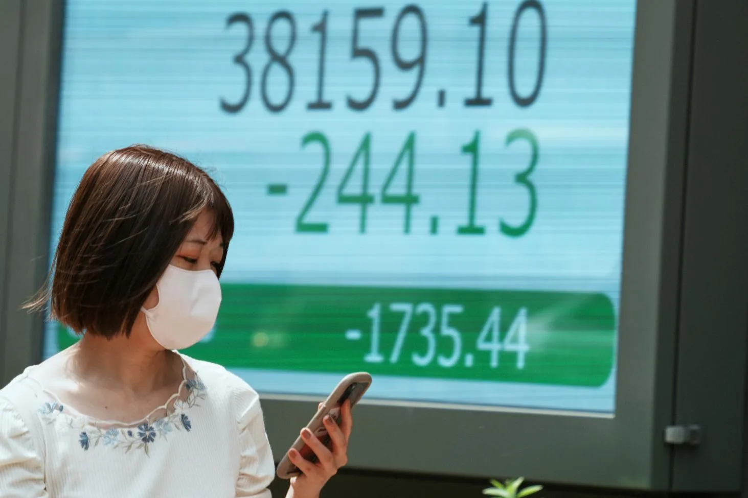 769c56be452747f0a7d7f5a645978cb9_main_japan_financial_markets_35164