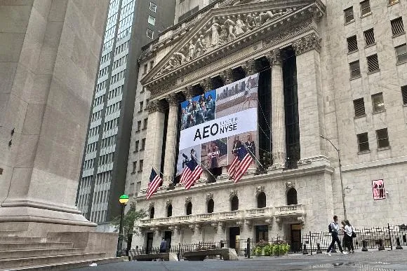 7ee6412213da418d99544e215061756e_main_american_eagle_outfitters_62910