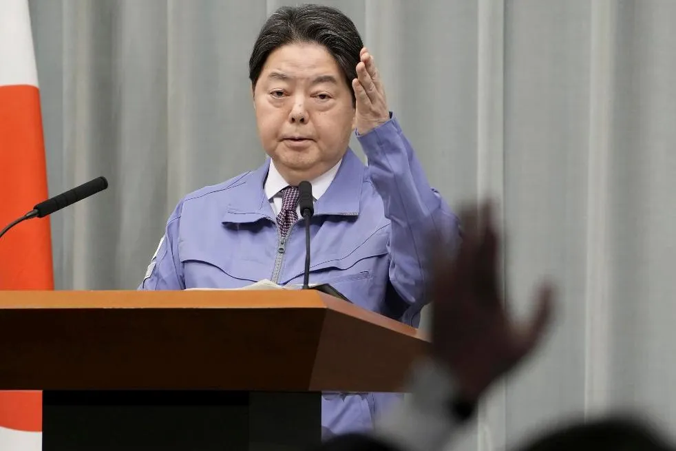 b8d43406779a43ff9d8770f622e173fa_main_japan_nuclear_quake_15433