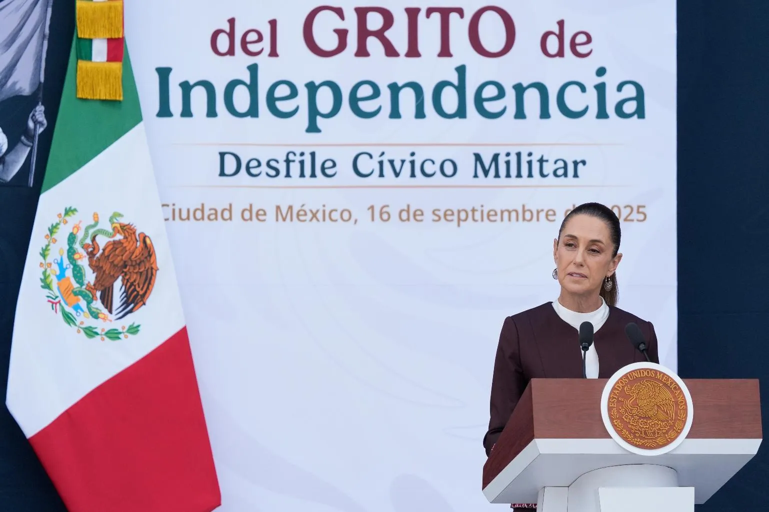 6656ff5d38124e17bda099d193554049_main_mexico_independence_day_30836
