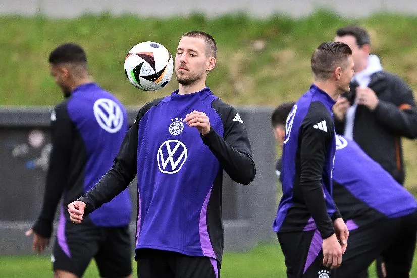 a02753e4134a49648edaa1ba6a0c7583_main_soccer_germany_nike_42313