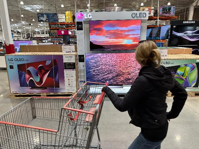 57269d18230248c8832e0cfec366c225_main_consumer_sentiment_22908